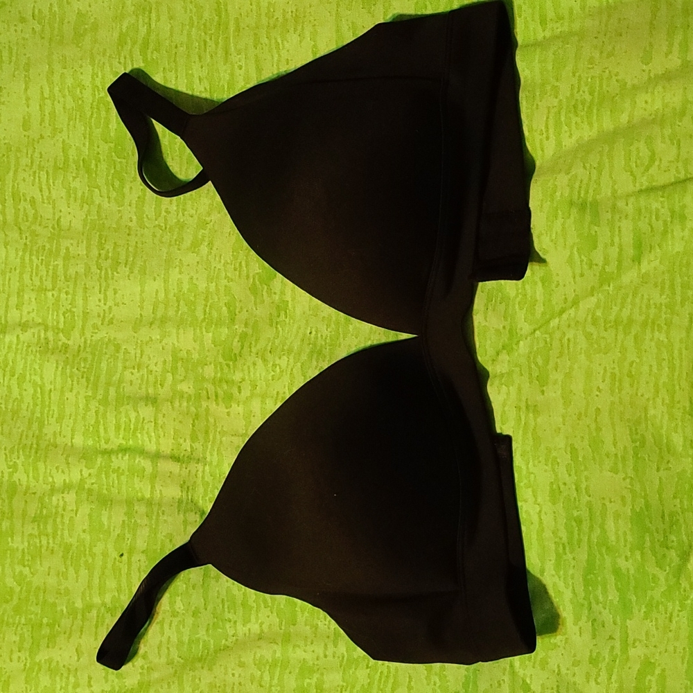 Auden wireless bra